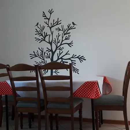 Tea Apartment *